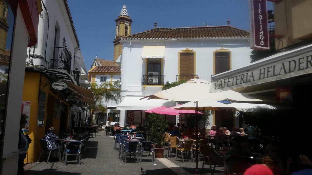 Puerto Deportivo Estepona Exterior foto